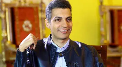 عادل فردوسی پور: من زن مردم رو ماچ کردم! + فیلم 