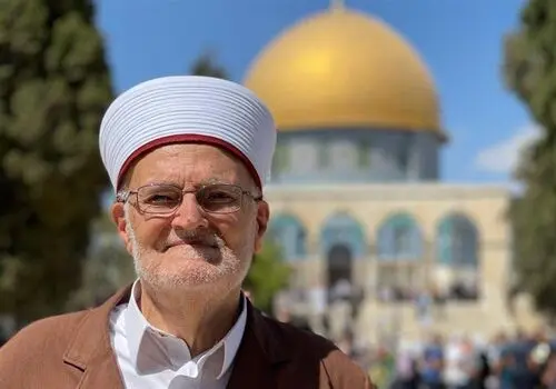 لحظه دستگیری خطیب مسجد الاقصی توسط نظامیان اسرائیل+فیلم