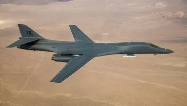 سوخت‎گیری هوایی بمب ‎افکن Tu-160M از سوخت‎رسان ایلوشین+ فیلم