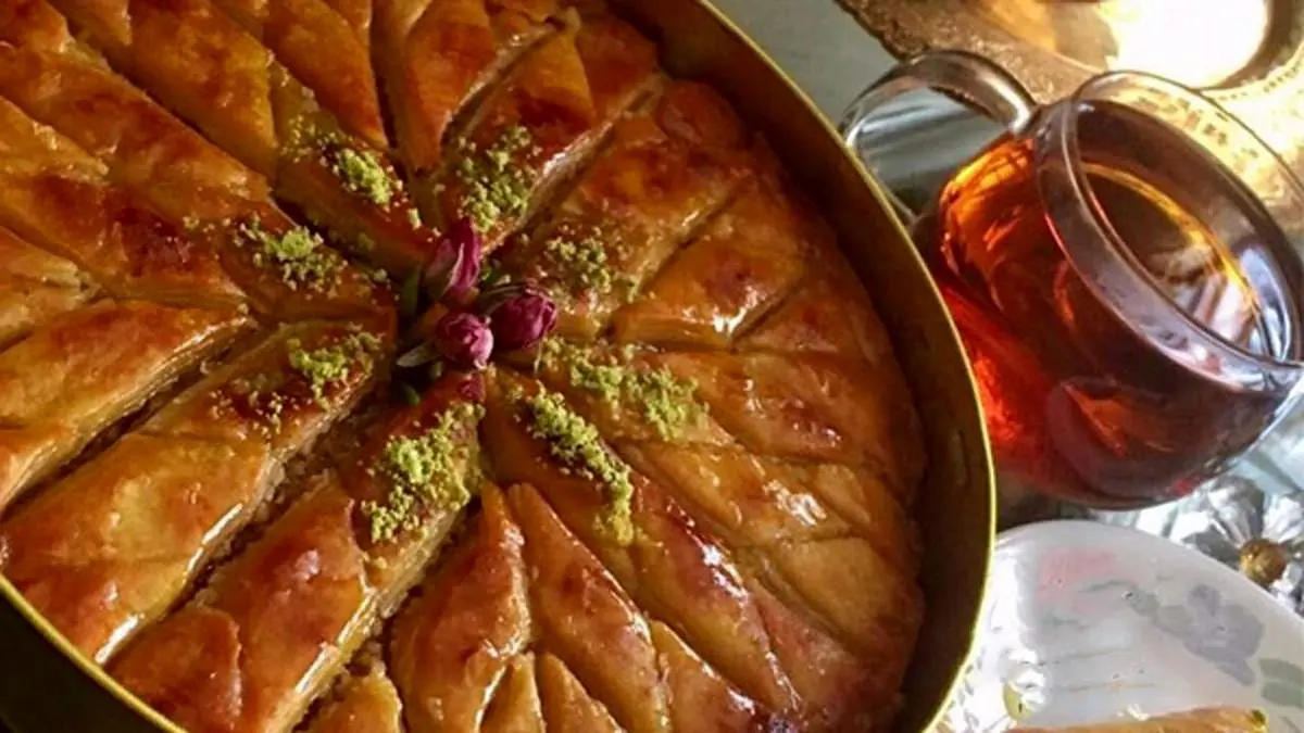 طرز تهیه باقلوای یزدی/ آموزش مرحله به مرحله باقلوای اصیل یزدی+فیلم
