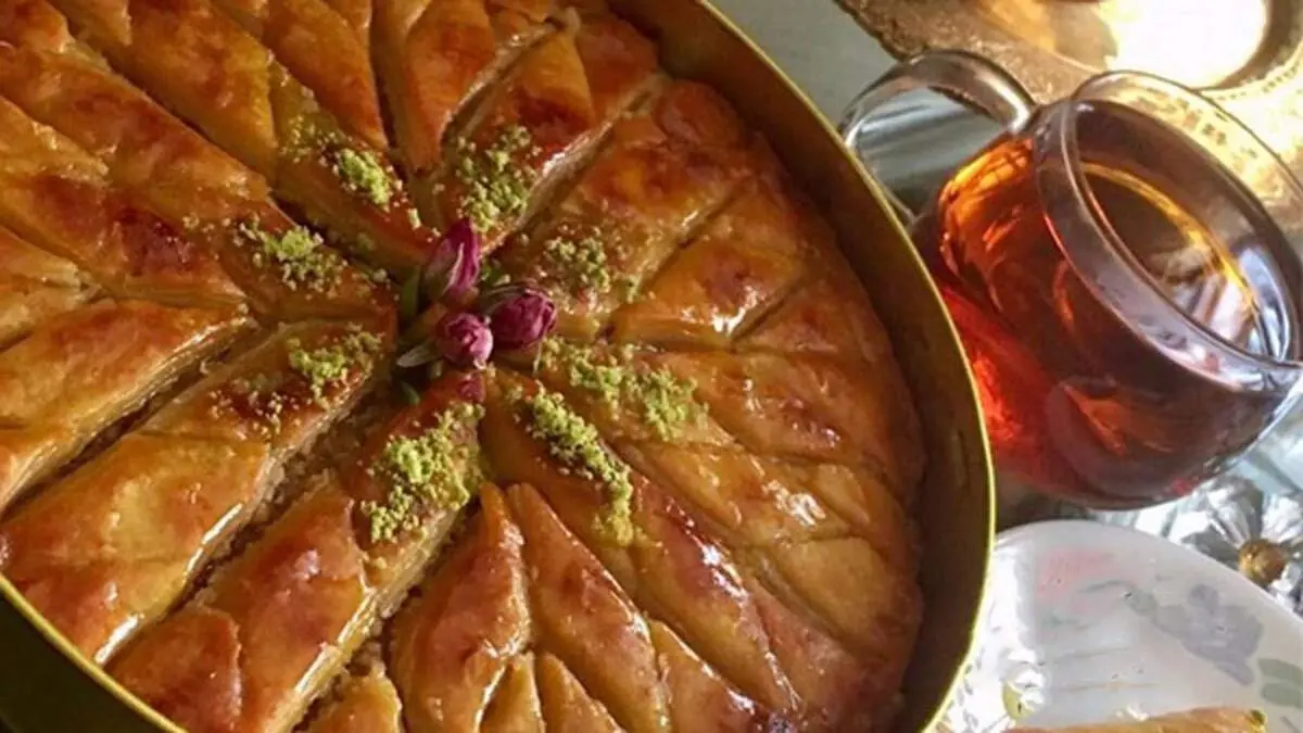 طرز تهیه باقلوای یزدی/ آموزش مرحله به مرحله باقلوای اصیل یزدی+فیلم