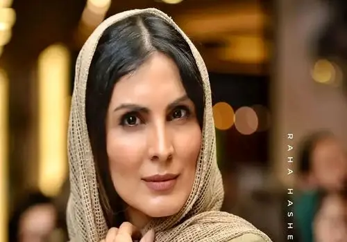 استایل کاراملی موکایی «آرزو تاج‌نیا» بازیگر نقش مینا در سریال «هفت سر اژدها»+عکس