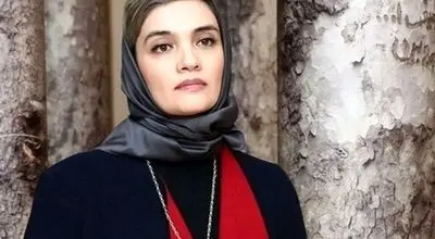 «میترا حجار» در کنار «حسین باری» در پشت‌صحنه «یادم تو را فراموش»