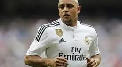  روبرتو کارلوس در بیمارستان بستری شد؛ جراحی اورژانسی و وضعیت نگران‌کننده اسطوره رئال مادرید 