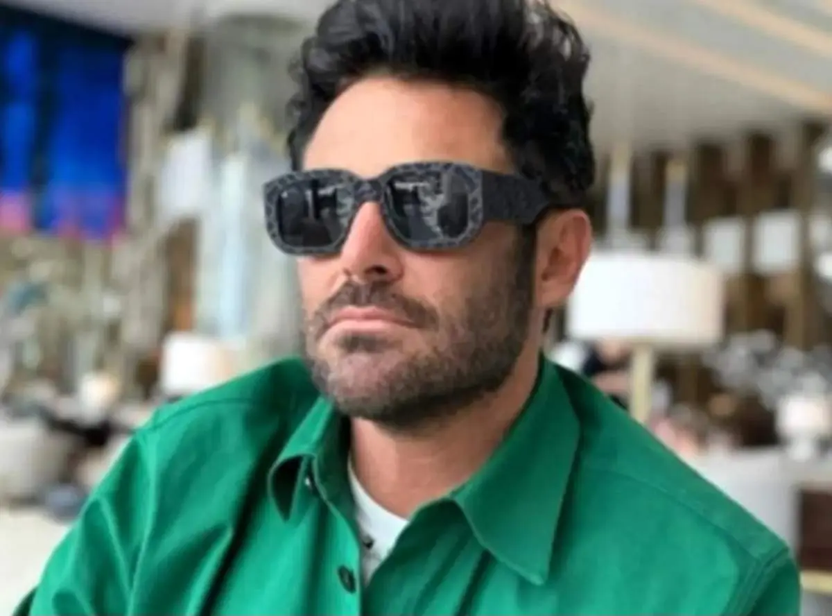 استایل خبرساز محمدرضا گلزار؛ وقتی سوپراستار خانه را به فرش قرمز تبدیل می‌کند!