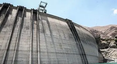 کاهش ۲۵ درصدی ذخایر آب سدهای کشور در یک سال اخیر
