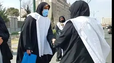  برخورد قاطع پلیس با تحصن غیرقانونی مقابل مجلس
