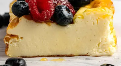 کیک بدون آرد، بدون روغن، بدون دردسر؛ فقط با ۳ ماده ساده!