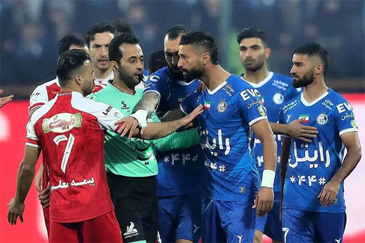 مجوز حرفهای استقلال، پرسپولیسیها را شاکی کرد
