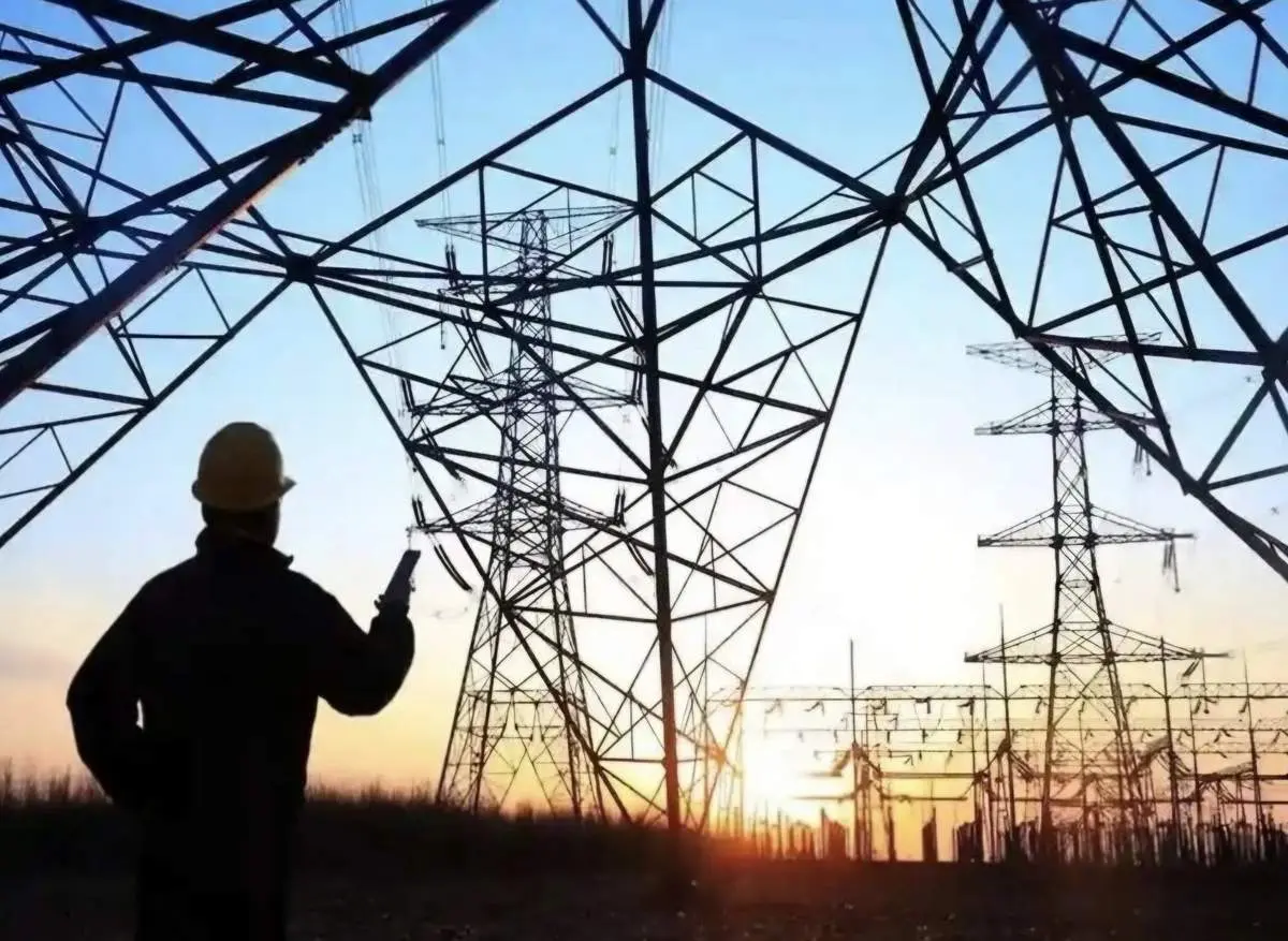 در صورت قطعی برق مواجه چه اقداماتی باید انجام دهیم؟ + اینفوگرافیک
