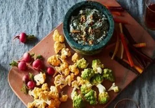  چرا بشقاب شام چینی‌ها ممکن است خطر سیاسی داشته باشد؟ 
