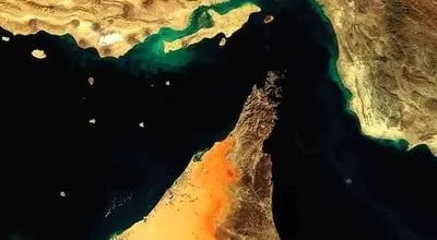 آغاز عبور کشتی های چینی از تنگه هرمز از شب گذشته