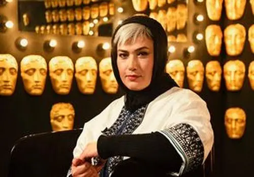 لادن مستوفی در ۵۴ سالگی با این استایل متفاوت دیده شد!