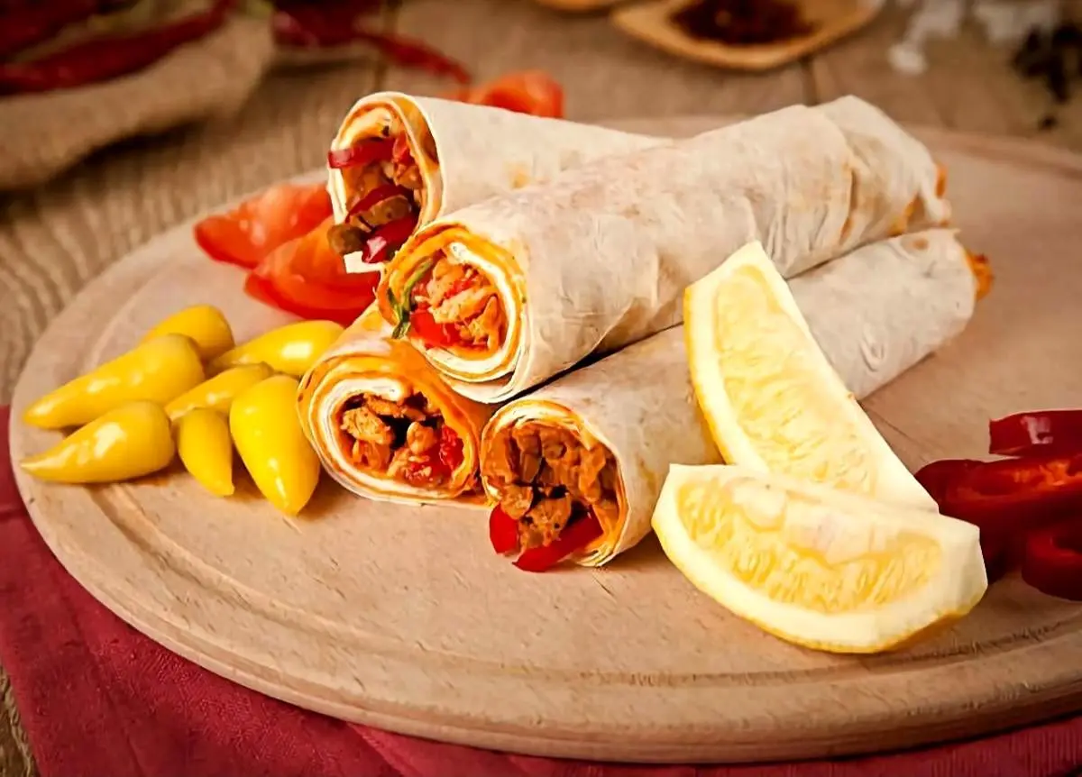 تانتونی؛ سفربه استانبول با طعم ساندویچی اصیل و خانگی!