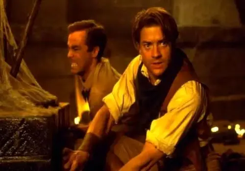 کشف جسد های مومیایی با سرهای طلایی +عکس