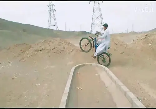روند تکاملی دوچرخه از سال ۱۷۰۰ تا ۲۰۵۰ + فیلم