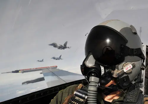 شکست سخت این جنگنده‌ در چالش با اف ۳۵+ عکس