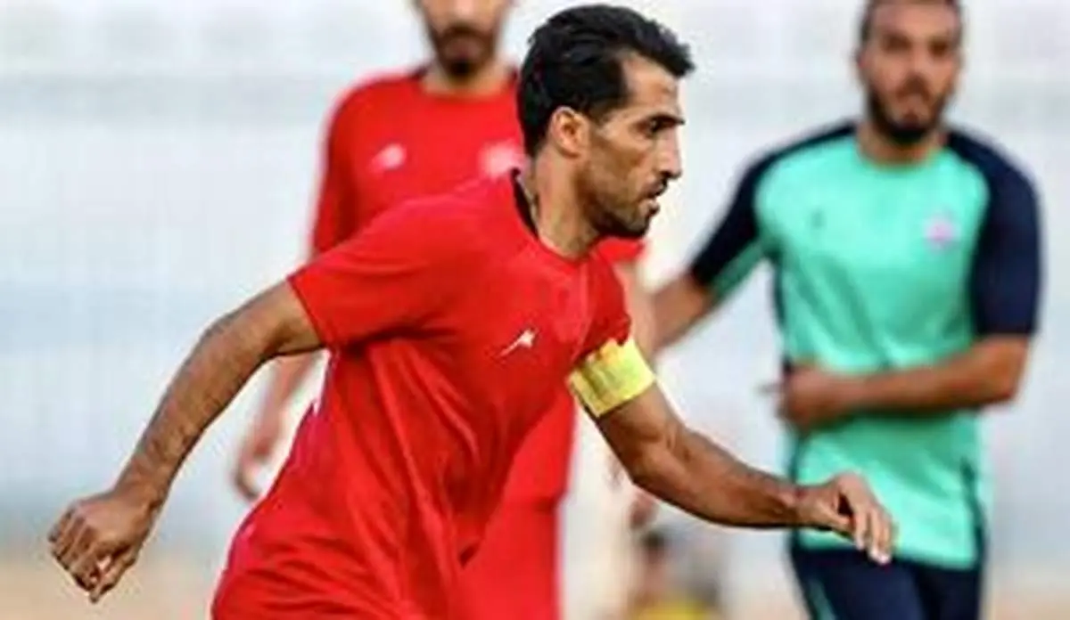 
پرسپولیس، تراکتور را از امیری گرفت
