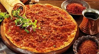 طرز تهیه لاهماجون خوش‌عطر و ترد ارمنی