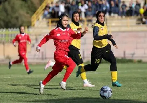 باخت پرسپولیس در الکلاسیکوی زنان

