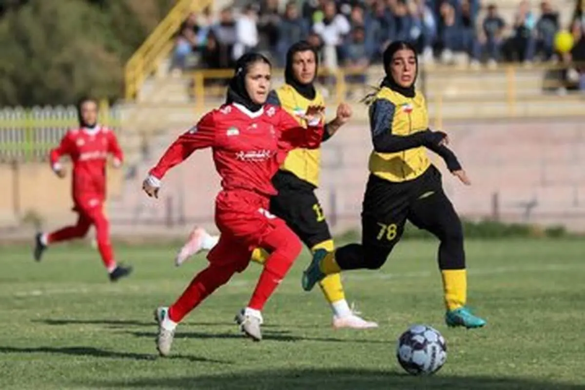 باخت پرسپولیس در الکلاسیکوی زنان

