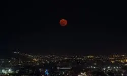 عکسی زیبا از پدیده‌ ای نادر در آسمان تهران 