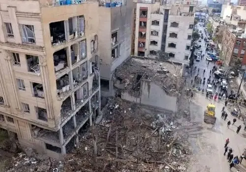 زیر آوار چگونه زنده بمانیم؟ | چند نکته کلیدی را برای حفظ اکسیژن یاد بگیریم