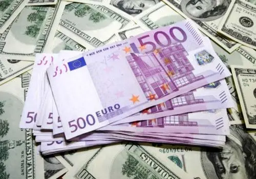 ریزش شدید قیمت دلار، یورو و پوند در بازار آزاد