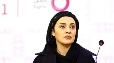 رویا نونهالی ۳۹ ساله در پشت‌ صحنه یک فیلم در کنار مهدی فخیم‌زاده؛ سال ۱۳۸۲/ عکس