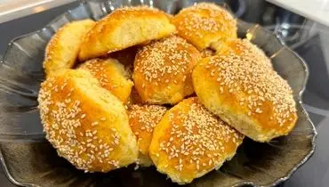 طرز تهیه لذیذترین کوکی های کنجدی با پنیر + فیلم / متفاوت ترین دستور پخت کوکی های کنجدی فقط در ۱۸ دقیقه