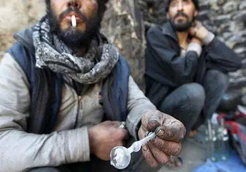 هشدار نسبت به پایین آمدن سن اعتیاد
