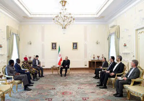 پزشکیان: حقوق‌ها نباید بر اساس پست و مقام تعیین شود