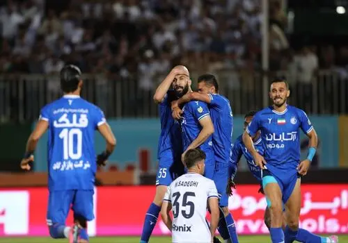 پرسپولیس رسما با عالیشاه تمدید کرد