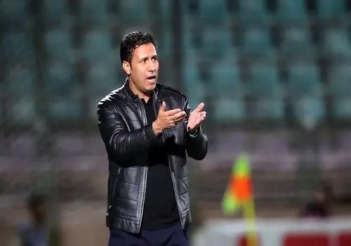 منصوریان در اوج عصبانیت: «شما مایه ننگ فوتبال هستید!»