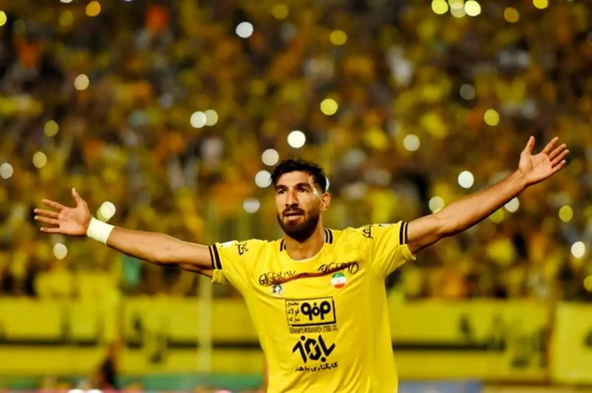 مغانلو با ۴۰۰ هزار دلار پرداخت به سپاهان از ایران رفت