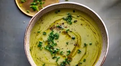 طرز تهیه  سوپ کرفس مقوی مخصوص روز‌های زمستانی
