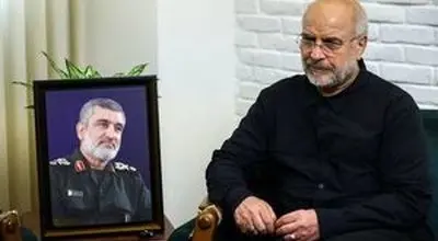قالیباف در منزل سرلشکر شهید حاجی‌زاده: هوافضای سپاه به عزت و افتخار نظام اسلامی تبدیل شده است