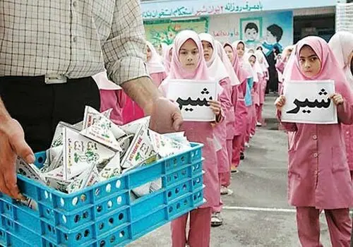 دستور رئیس‌جمهور برای توزیع شیر در مدارس