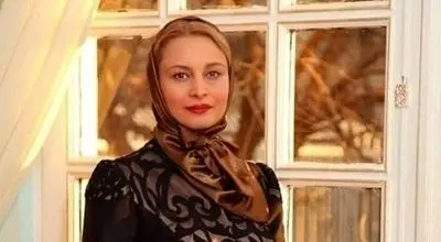 ویدیوی لاکچری مریم کاویانی کنار برج خلیفه