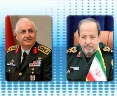 سرپرست وزارت دفاع ایران با وزیر دفاع ترکیه گفتگو کرد