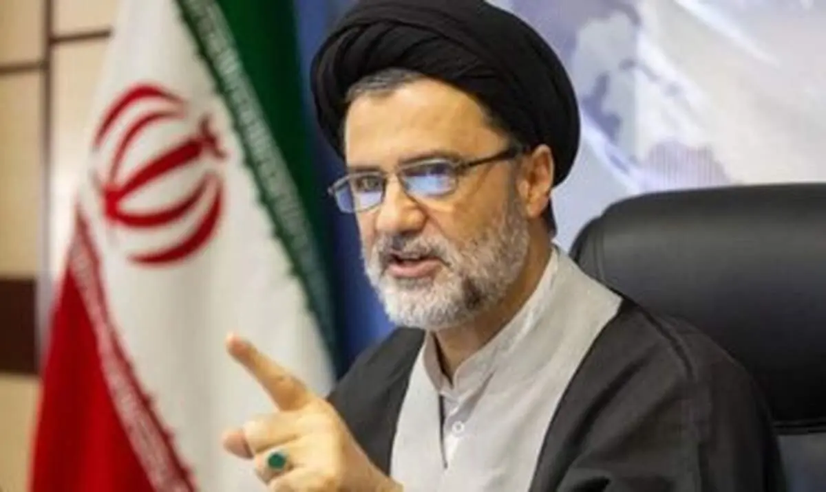 عضو کمیسیون امنیت: ناوهای آمریکایی عقب نشینی کردند