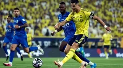 آغوش گرم رونالدو و بنزما در دربی ریاض