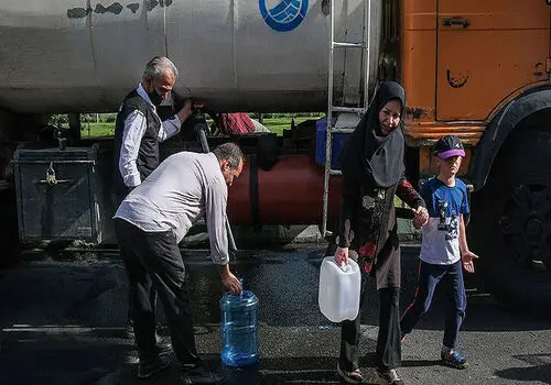 اولین عکس‌های بازیگران فیلم «سقف»، ساخته ابراهیم امینی منتشر شد