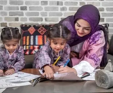 شغلی بدون مزد، بیمه‌ای بدون پشتوانه؛ زنان خانه‌دار و رنج کارِ بی‌پایان در سایه قانون