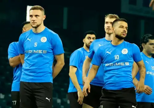 لوئیس سوارز بابت رفتار جنجالی خود با کادر فنی سیاتل ساندرز عذرخواهی کرد