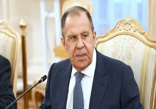 تاکید لاوروف بر استفاده از یک راه حل دیپلماتیک در مورد مسئله ایران