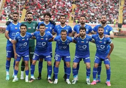 مصدومیت مربی استقلال پیش از شروع بازی