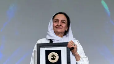 استایل رنگی گلاب آدینه در اکران مردمی سریال «بامداد خمار» در قزوین + عکس