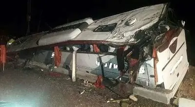 بررسی دو حادثه واژگونی اتوبوس در جاده های کرمان در مجلس