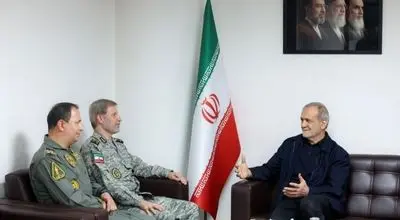 پزشکیان: ارتش با آمادگی عملیاتی بالا اقتدار دفاعی کشور را به نمایش گذاشت